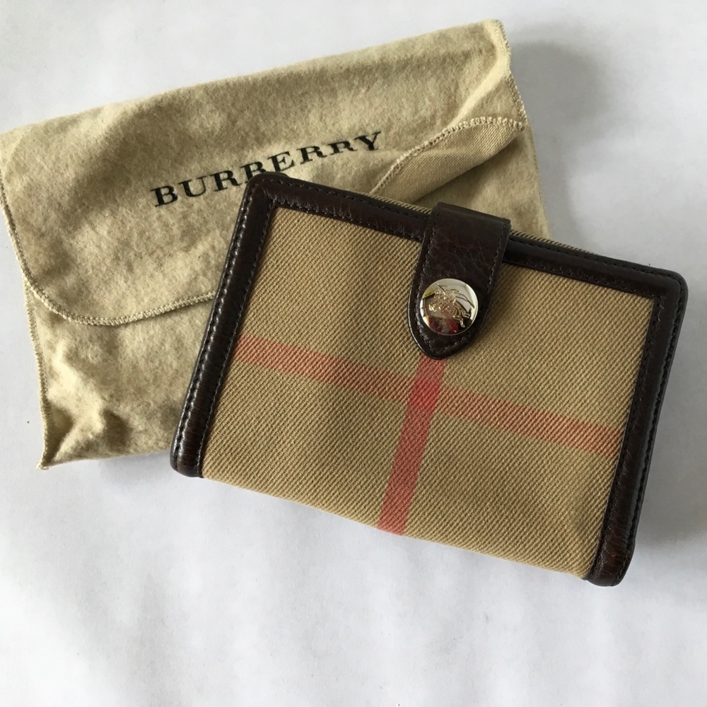 Burberry Buckle wallet - Picture 3 of 5